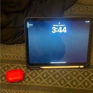 iPad 10th gen + AirPod pros + Apple Pencil